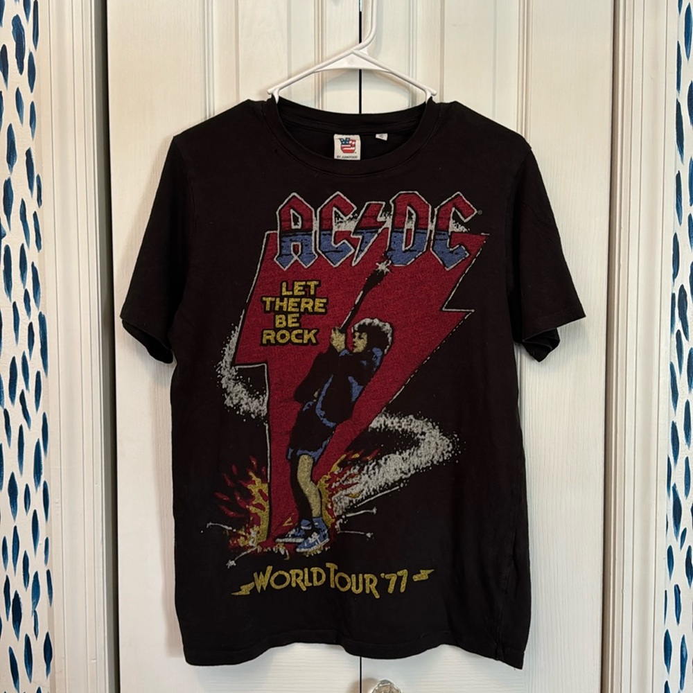 Junk Food Clothing AC/DC T-shirt - Size: small